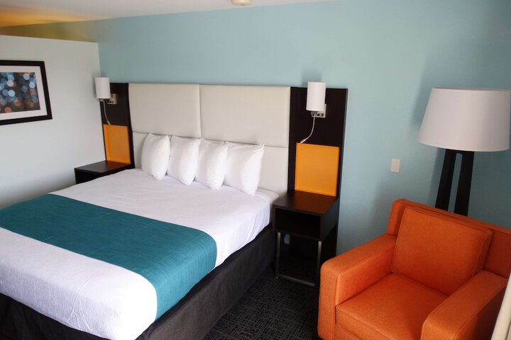 Room 25 of 32