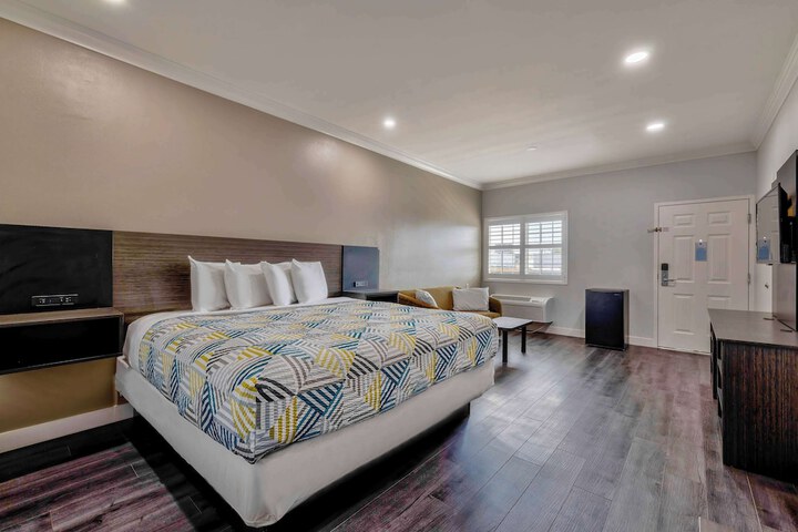 Motel 6 South Gate CA