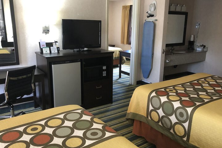Super 8 by Wyndham Yreka
