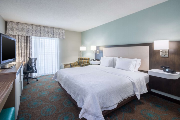 Hampton Inn & Suites Chincoteague Waterfront