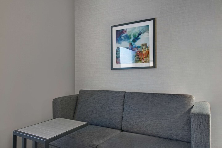 Hampton Inn & Suites Syracuse Dewitt
