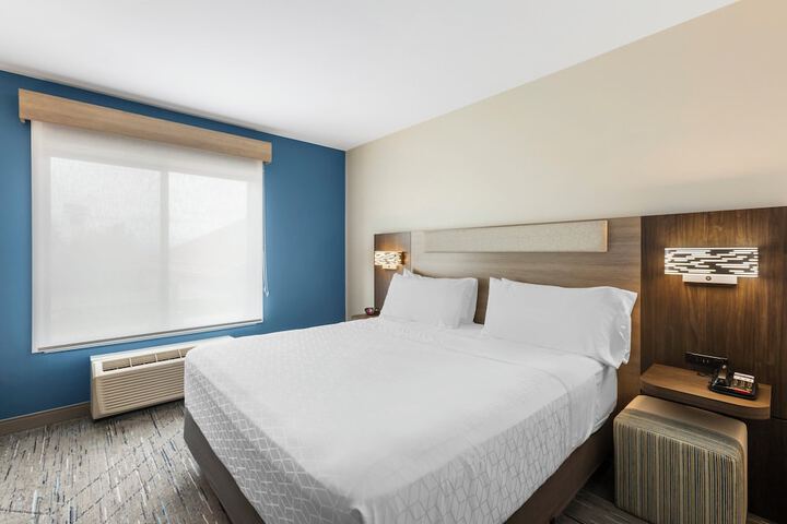 Holiday Inn Express Hotel & Suites Belgrade by IHG
