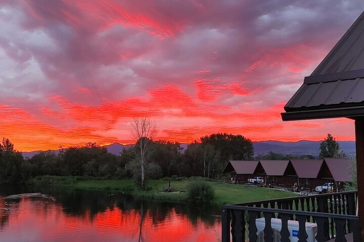 SkyWater Cabins