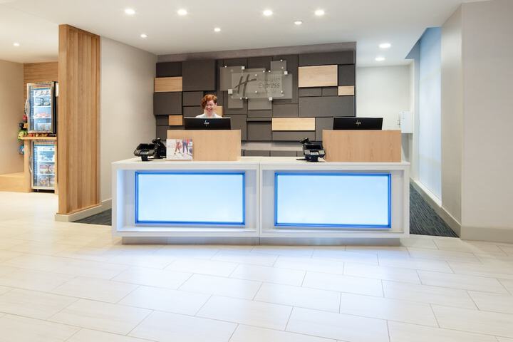 Hotel 2 of 33