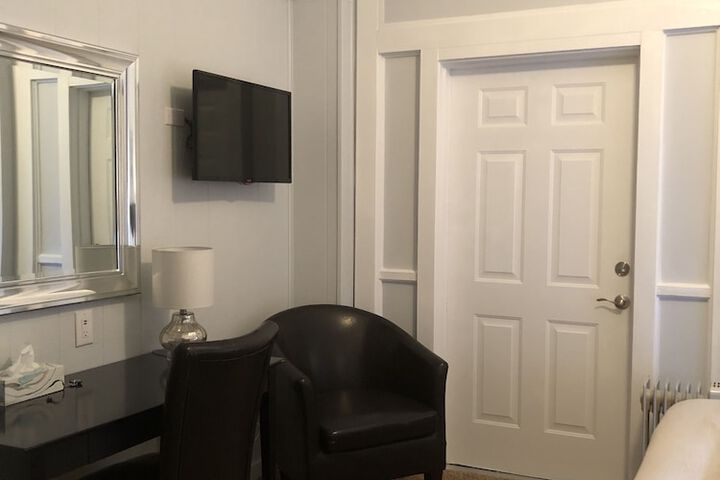 Room 46 of 62
