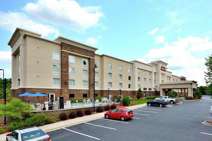 Hotel 5 of 64
