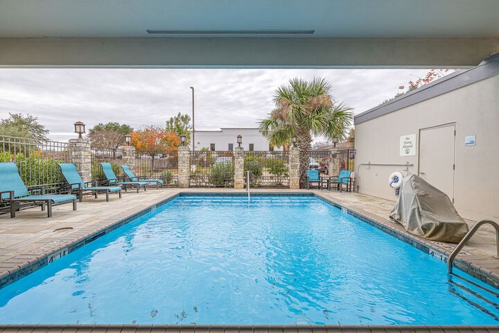 Pool 13 of 86