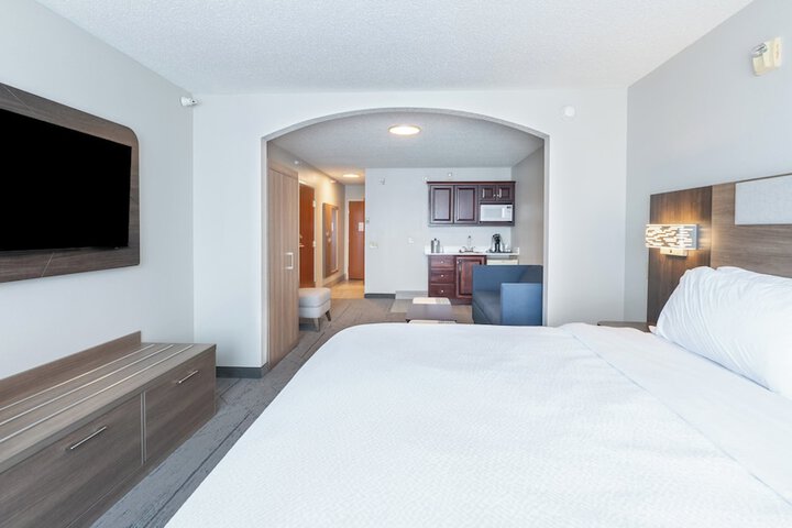 Holiday Inn Express Hotel & Suites ANDERSON NORTH by IHG
