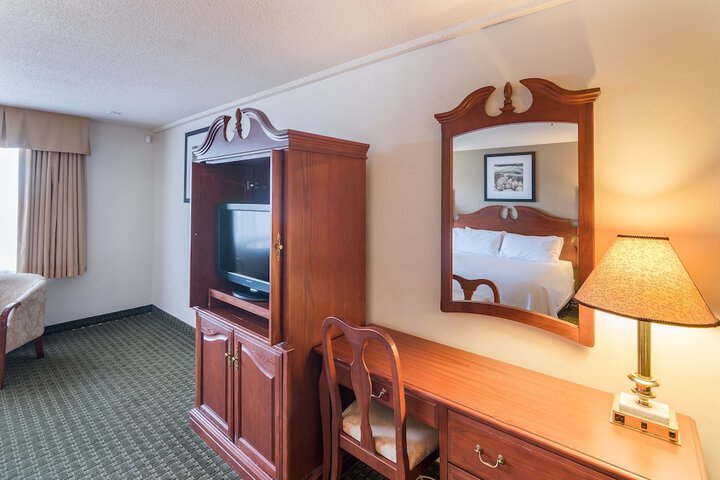 Room 52 of 90