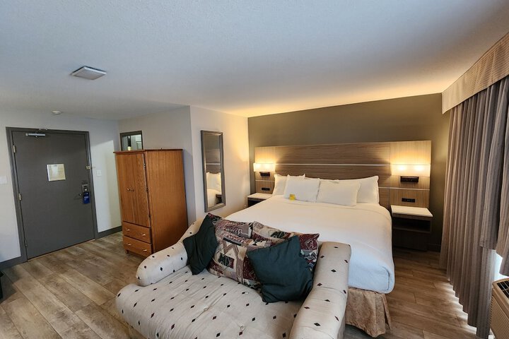 Days Inn & Conference Centre by Wyndham Penticton