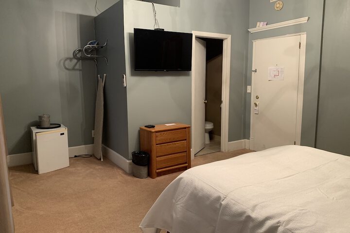 Room 18 of 35