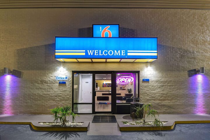Hotel 2 of 37