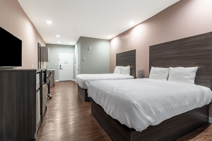 Room 21 of 43
