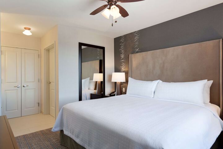 Room 15 of 26