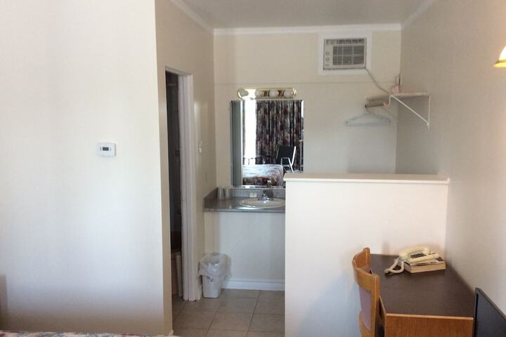 Room 11 of 14