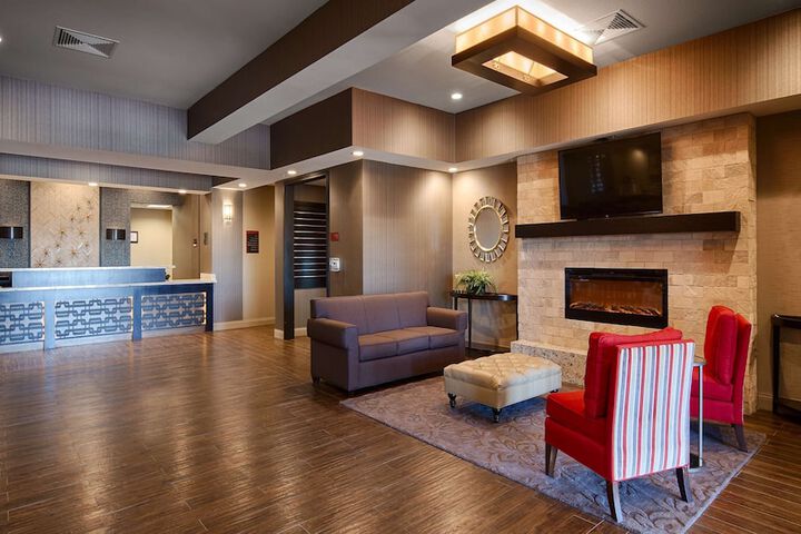 Best Western Plus Stevens County Inn