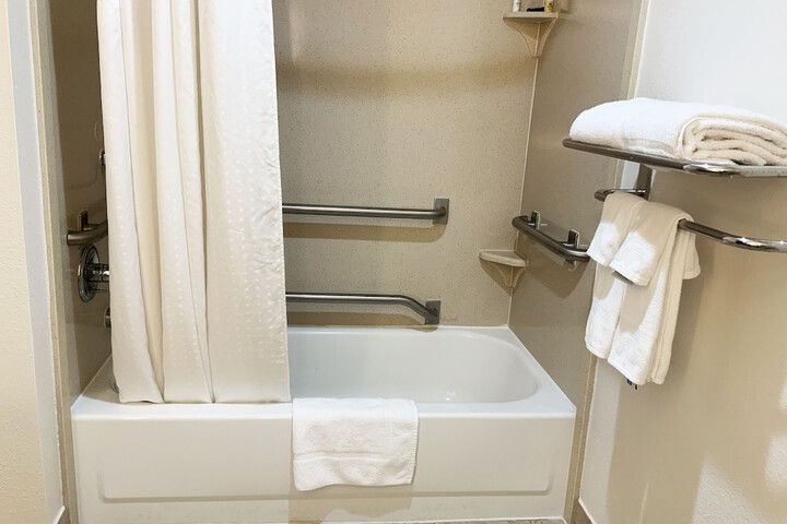 Room 52 of 64