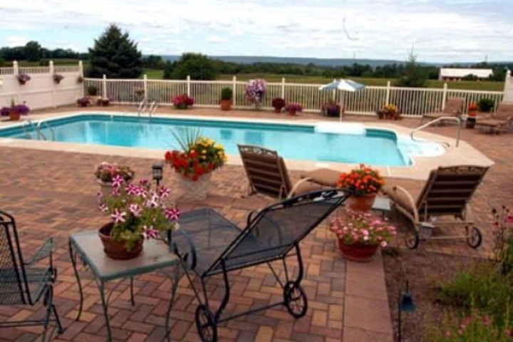 Pool 5 of 62