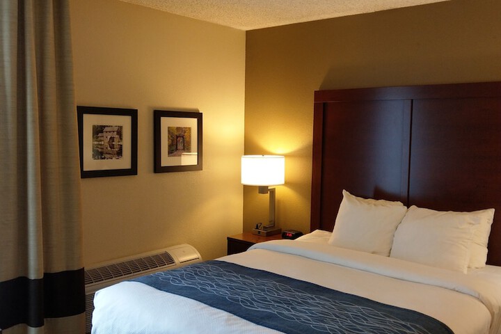 Room 12 of 74
