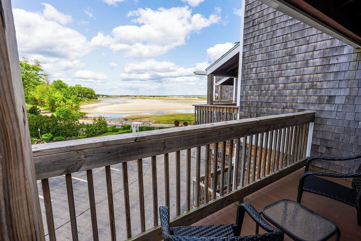 Aspinquid Resort