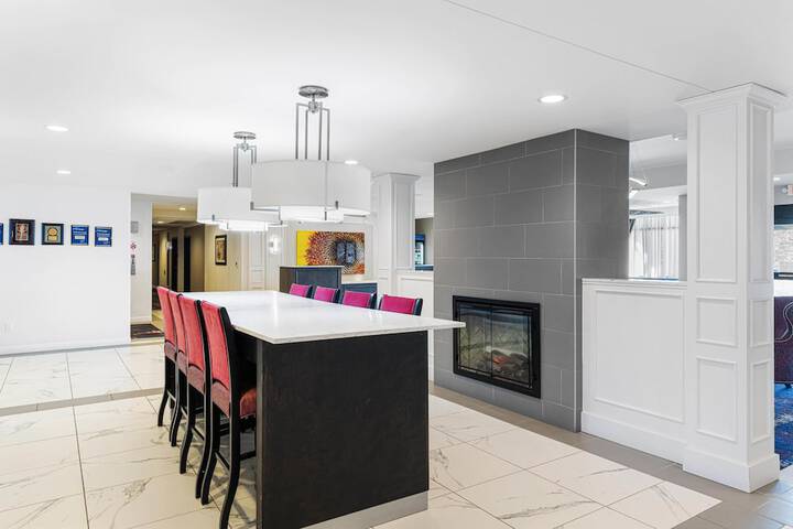 Best Western Plus New Richmond Inn & Suites