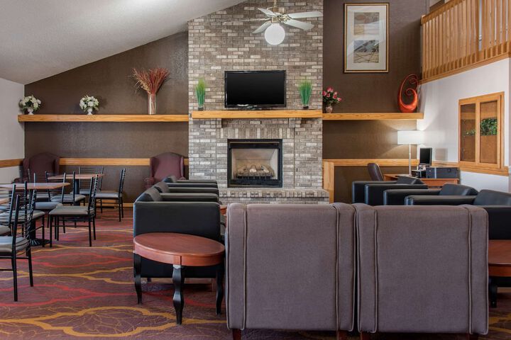 Hotel Interior 18 of 64