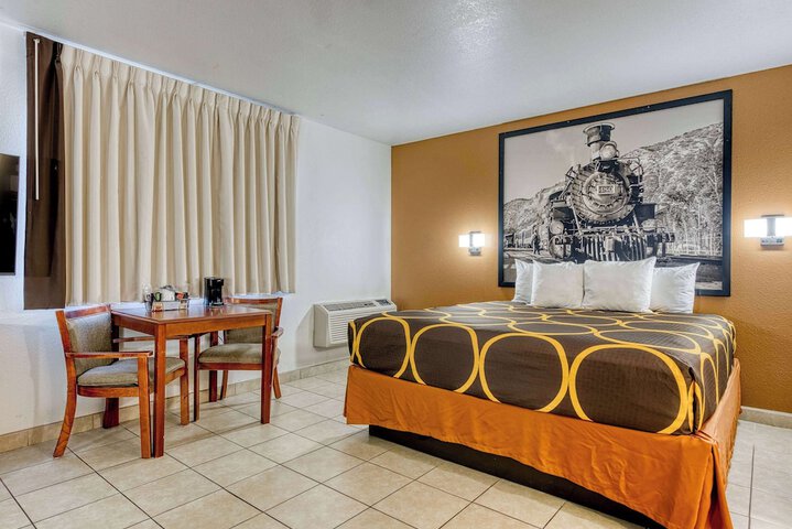 Super 8 by Wyndham Alamosa