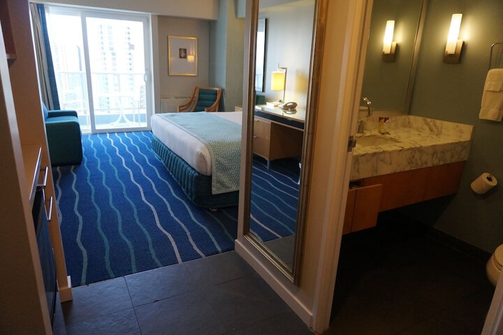 Room 37 of 84
