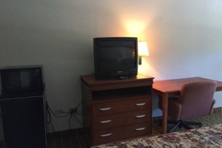 Daynite Inn