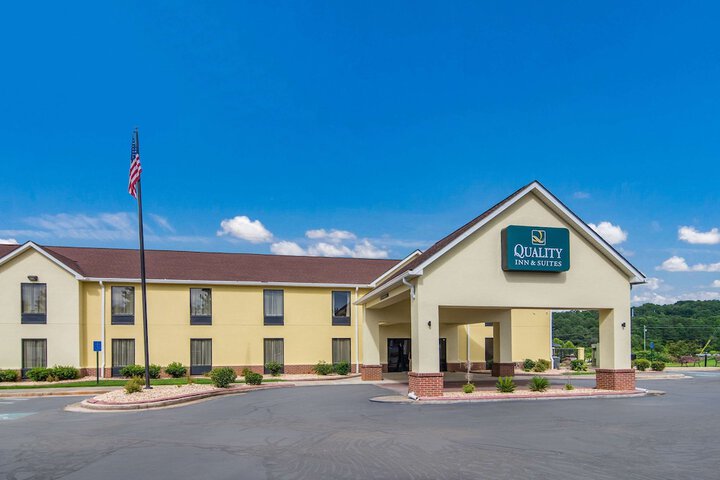 Hotel 3 of 39