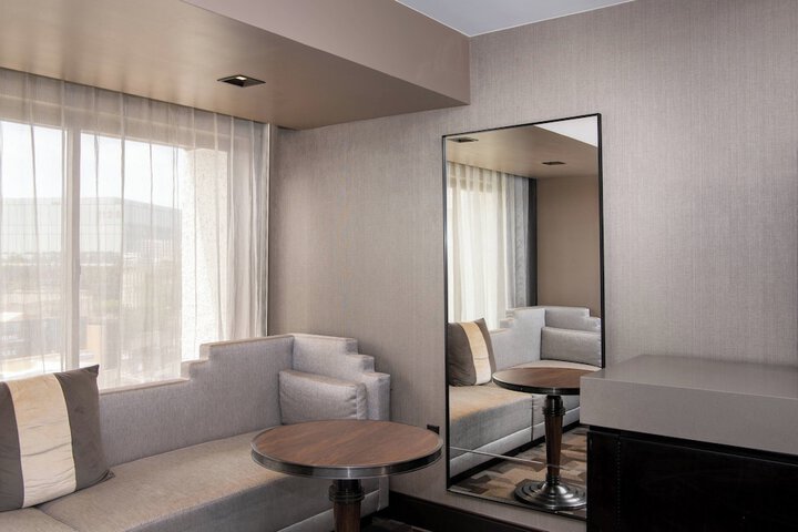 Room 38 of 108