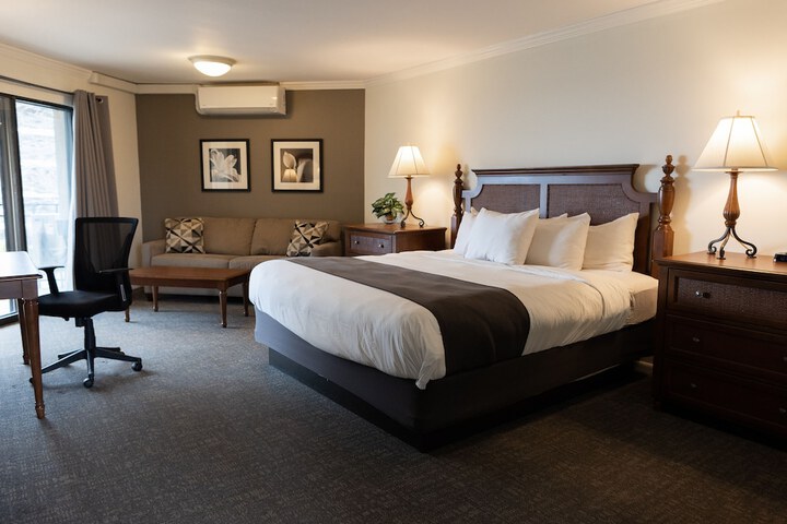 Room 15 of 26