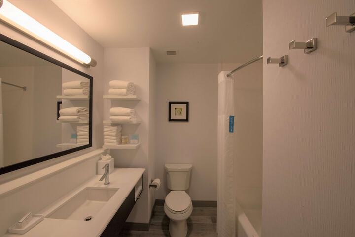 Room 20 of 37