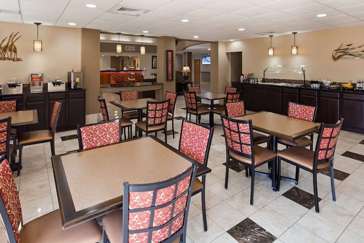 Best Western Plus Ambassador Suites Venice