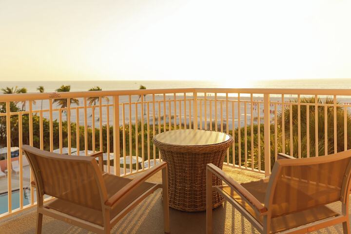 Beach House Suites by the Don CeSar