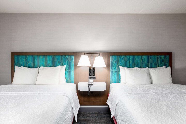 Room 16 of 28
