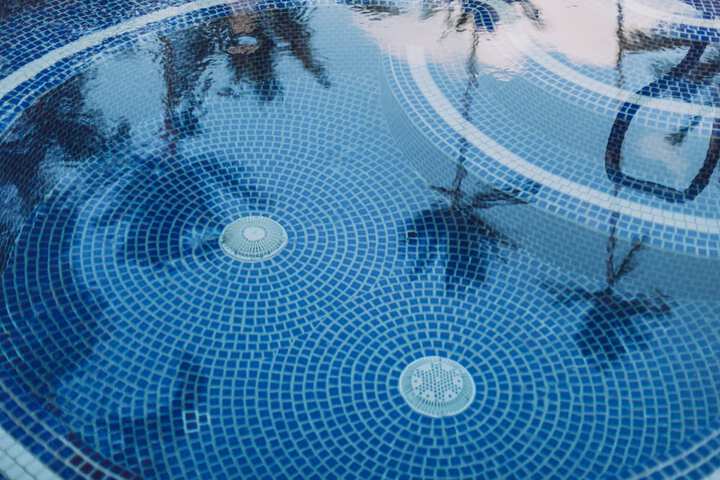 Plantation Hale Suites