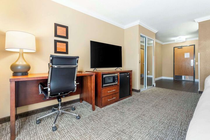 Room 17 of 62