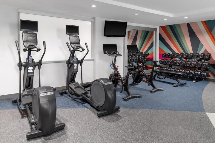 Hilton Garden Inn Queens / JFK Airport