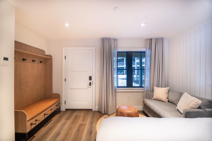 Room 58 of 155