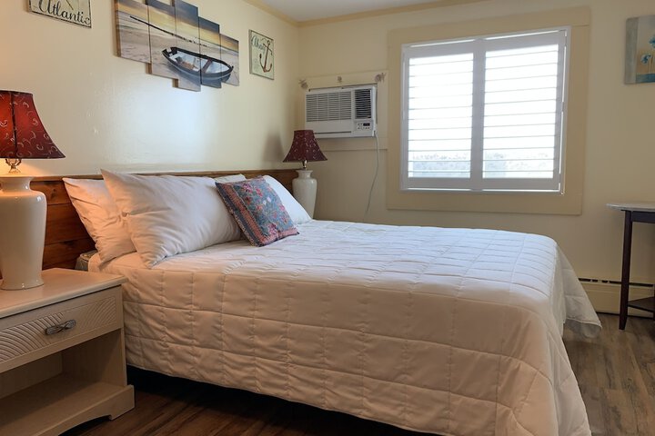 Room 143 of 231