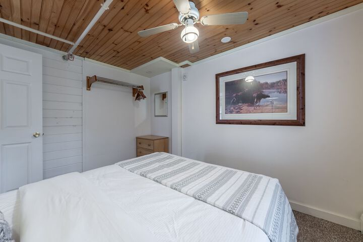Room 44 of 153