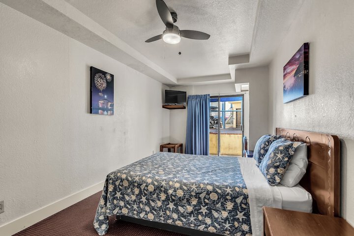 Room 35 of 52