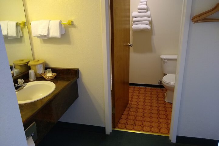 Wilderness Inn