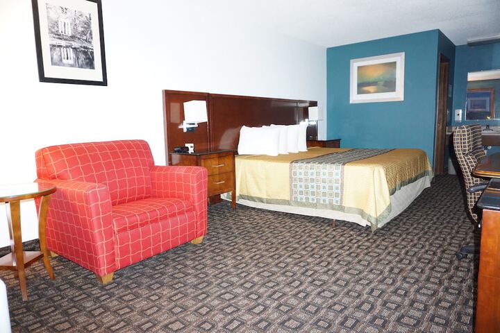 Room 18 of 35
