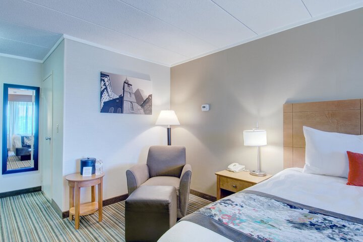 Room 26 of 41