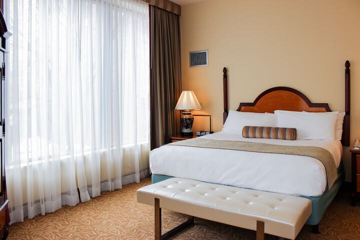 Room 14 of 64