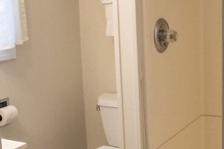 Room 24 of 44