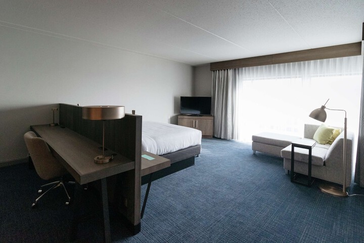 Room 27 of 81