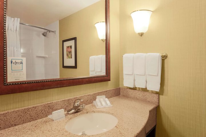 Room 12 of 28